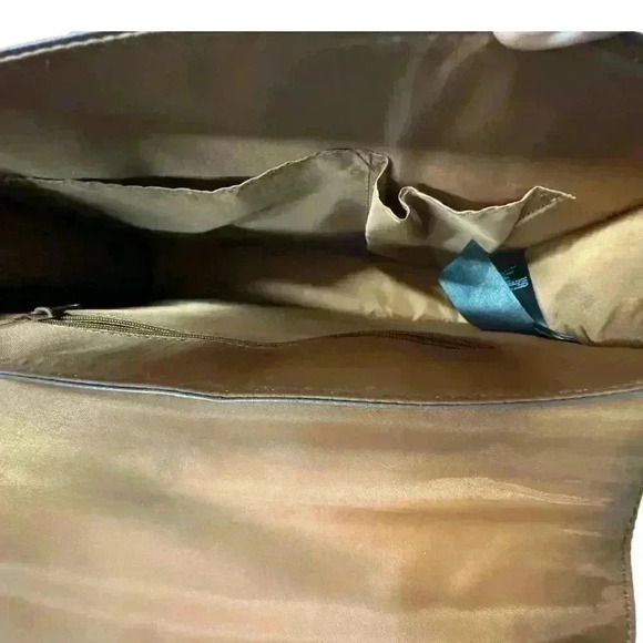 DIVIDED Faux Leather Crossbody Messenger Bag Multi Compartment and Pockets - Picture 7 of 14